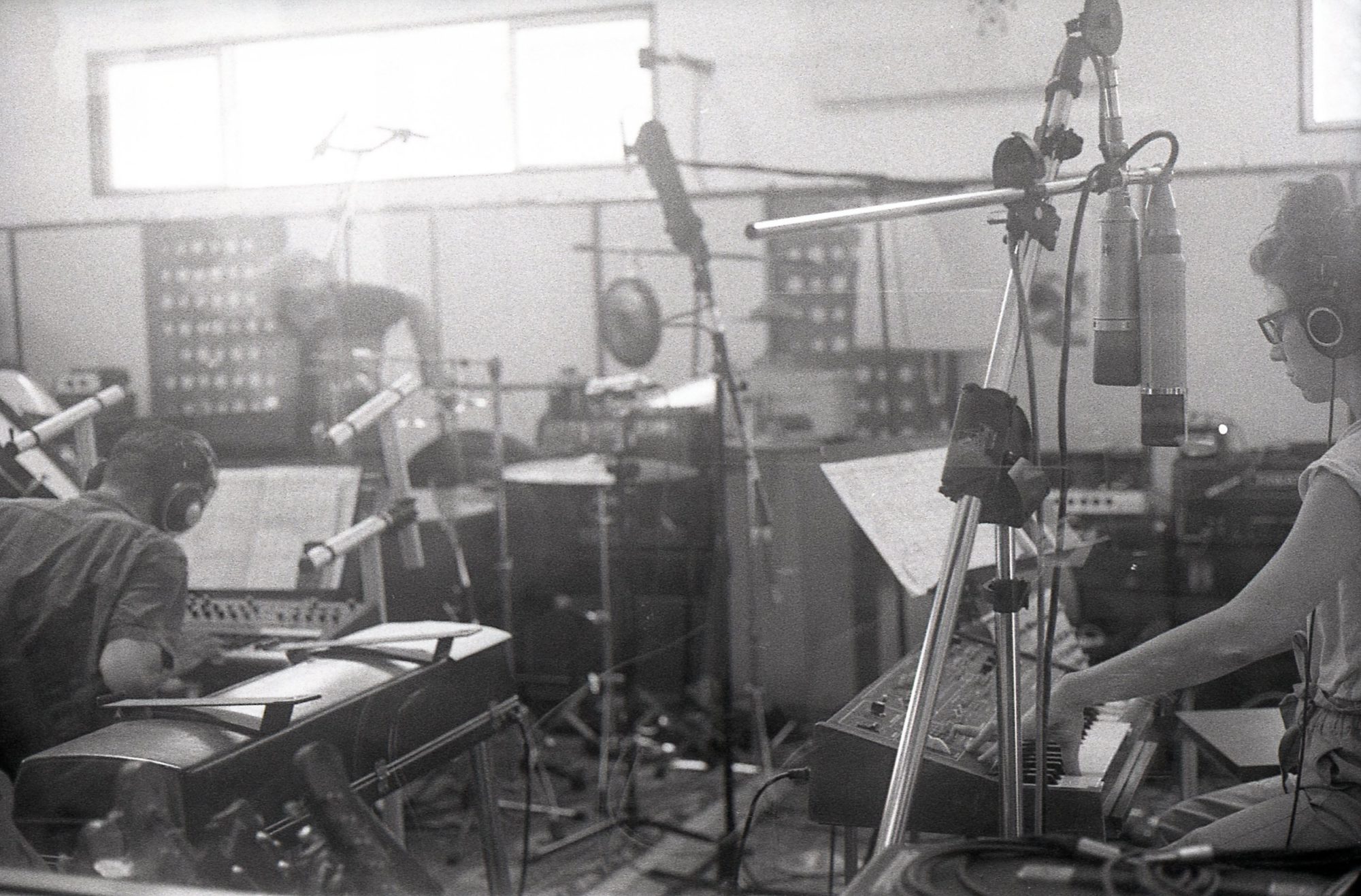 Tashi Wada Group (featuring Julia Holter and Corey Fogel)