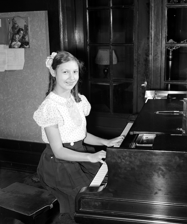 Lucille Dlugoszewski at the piano. Published in The Detroit News on January 14, 1939 (age 13). Credit: Walter P. Reuther Library, Archives of Labor and Urban Affairs, Wayne State University.
